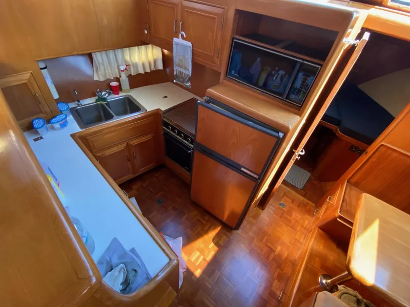 Slide: The Image of Ocean Alexander 390 - 19