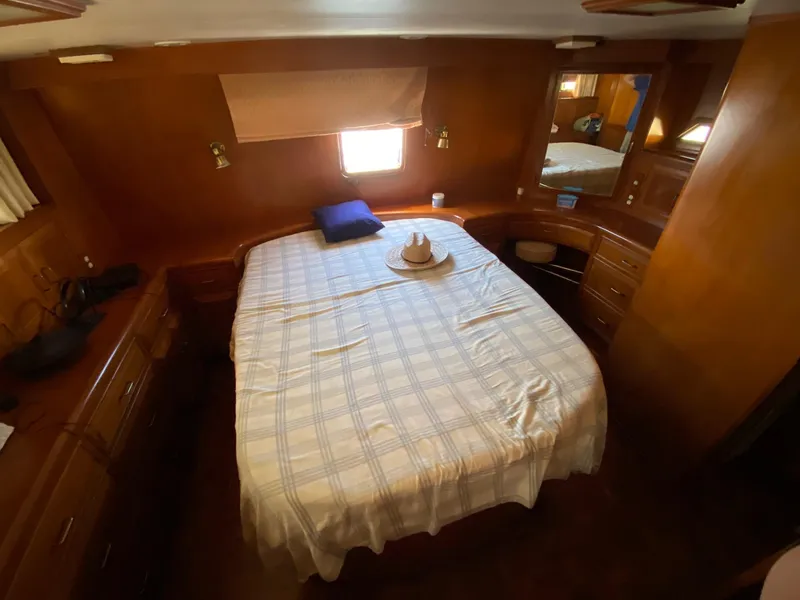 Slide: The Image of Ocean Alexander 390 - 27