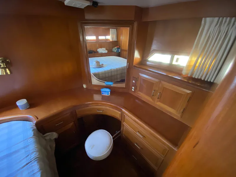 Slide: The Image of Ocean Alexander 390 - 31