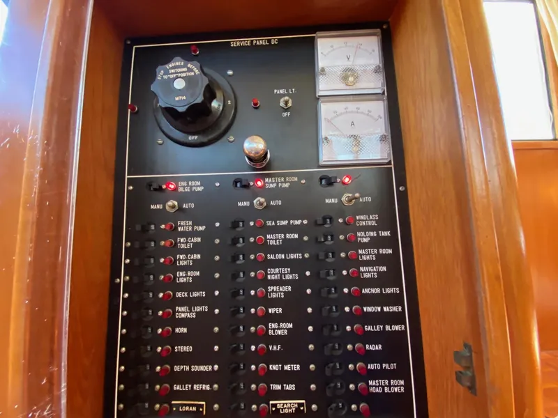 Slide: The Image of Ocean Alexander 390 - 33