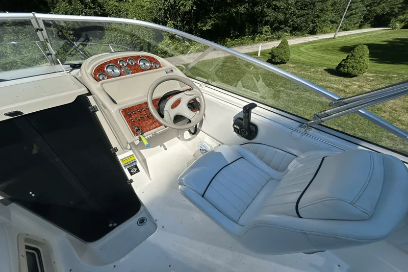 Slide: The Image of Bayliner 2355 CIERA SUNBRIDGE 1997 - 23