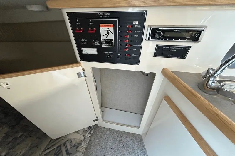 Slide: The Image of Bayliner 2355 CIERA SUNBRIDGE 1997 - 58