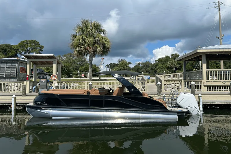 The Image of Harris Grand Mariner 250 2026 - 0