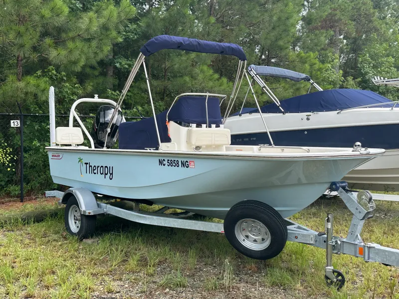 Slide: The Image of Boston Whaler 170 MONTAUK 2025 - 2