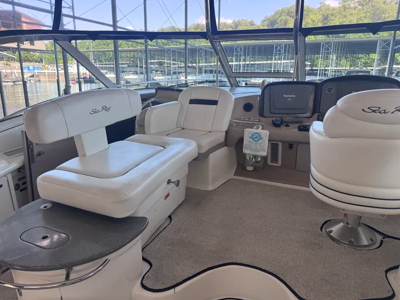 Slide: The Image of Sea Ray 52 SUNDANCER 2007 - 16