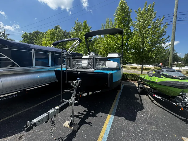Slide: The Image of Sea-Doo 18 SPORT SWITCH 2023 - 1