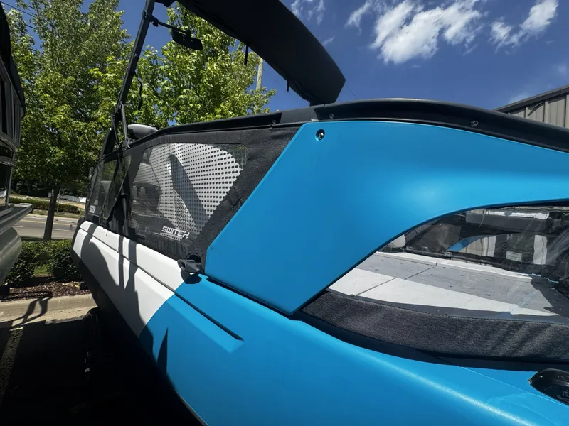 Slide: The Image of Sea-Doo 18 SPORT SWITCH 2023 - 3