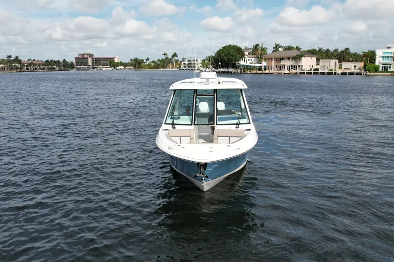 Slide: The Image of Boston Whaler 330 Vantage 2027 - 13