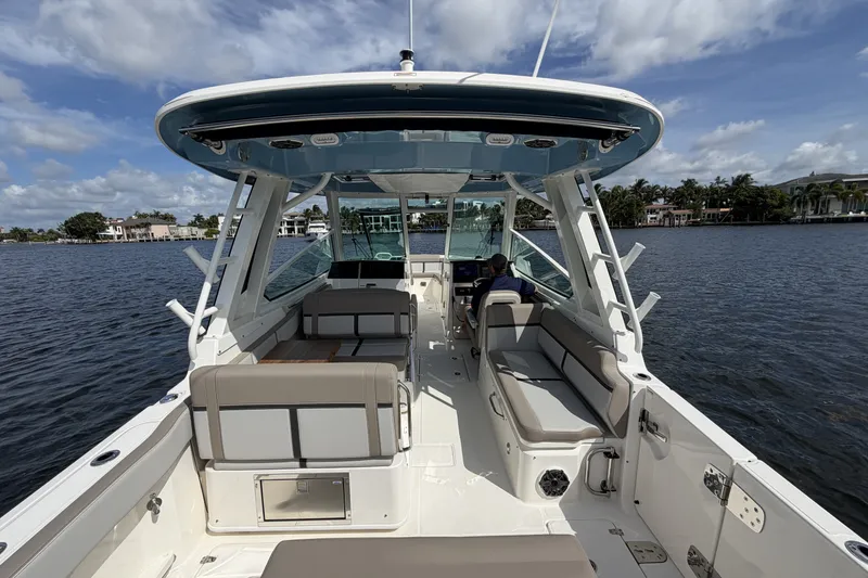 Slide: The Image of Boston Whaler 330 Vantage 2027 - 26
