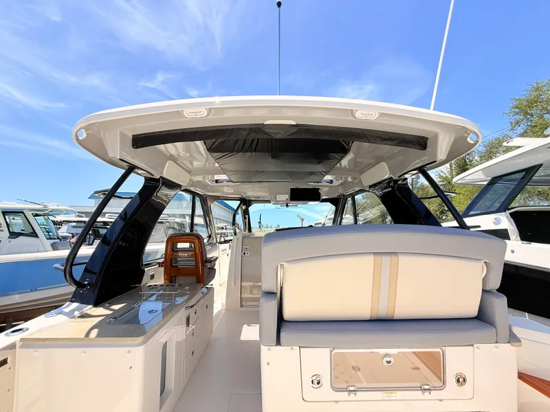 Slide: The Image of Boston Whaler 380 Realm 2026 - 56