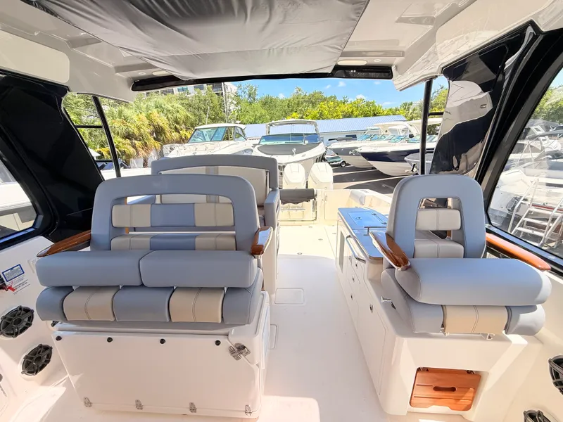 Slide: The Image of Boston Whaler 380 Realm 2026 - 54