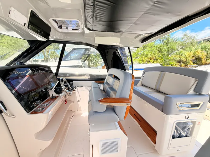 Slide: The Image of Boston Whaler 380 Realm 2026 - 55