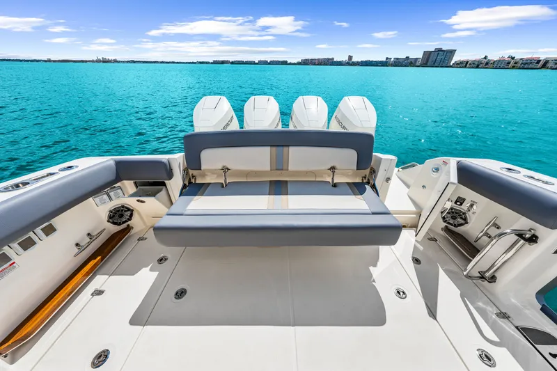 Slide: The Image of Boston Whaler 380 Realm 2026 - 44