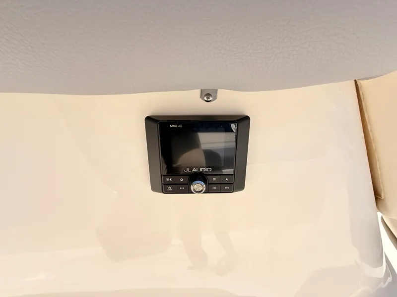 Slide: The Image of Boston Whaler 380 Realm 2026 - 64