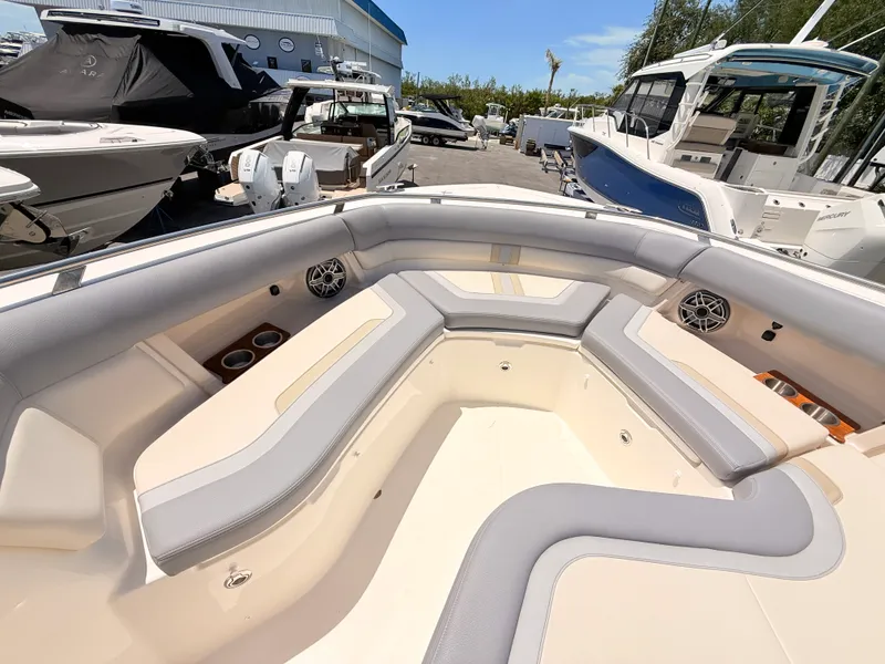 Slide: The Image of Boston Whaler 380 Realm 2026 - 69