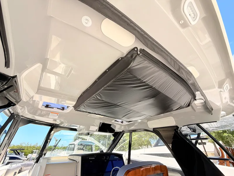 Slide: The Image of Boston Whaler 380 Realm 2026 - 57