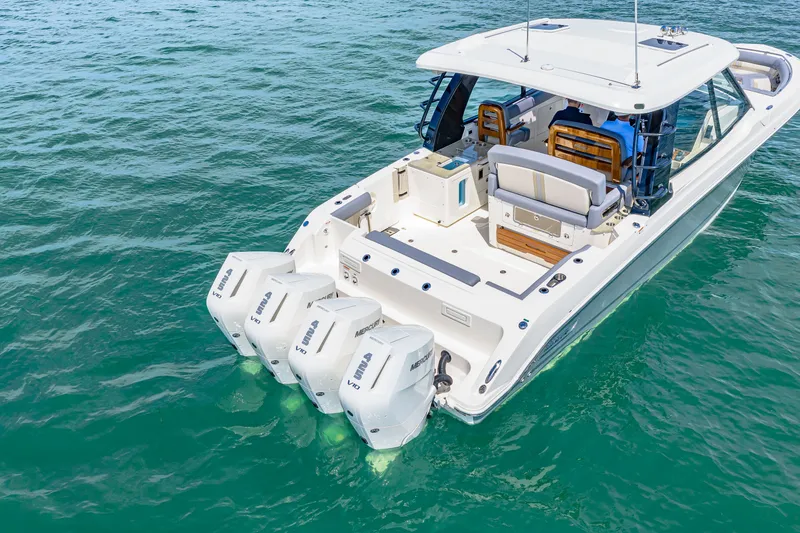 Slide: The Image of Boston Whaler 380 Realm 2026 - 22
