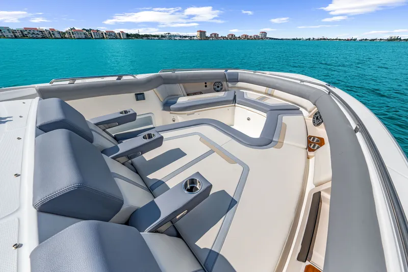 Slide: The Image of Boston Whaler 380 Realm 2026 - 59