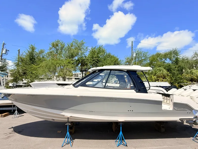 Slide: The Image of Boston Whaler 380 Realm 2026 - 3