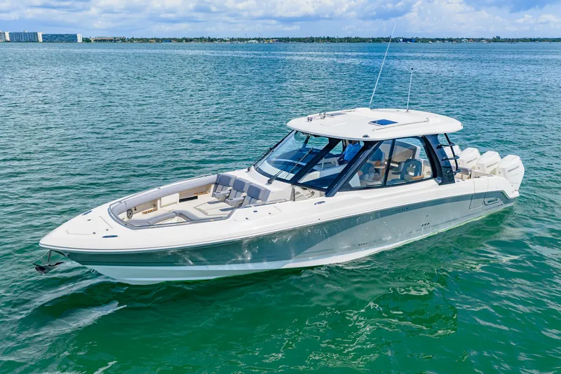 Slide: The Image of Boston Whaler 380 Realm 2026 - 2