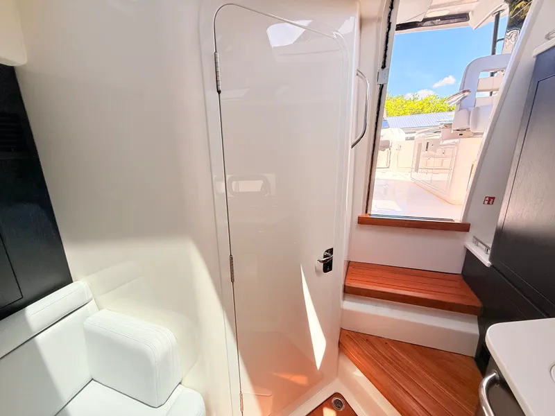 Slide: The Image of Boston Whaler 380 Realm 2026 - 26