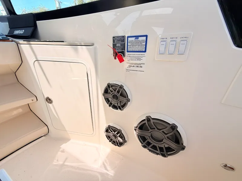Slide: The Image of Boston Whaler 380 Realm 2026 - 49