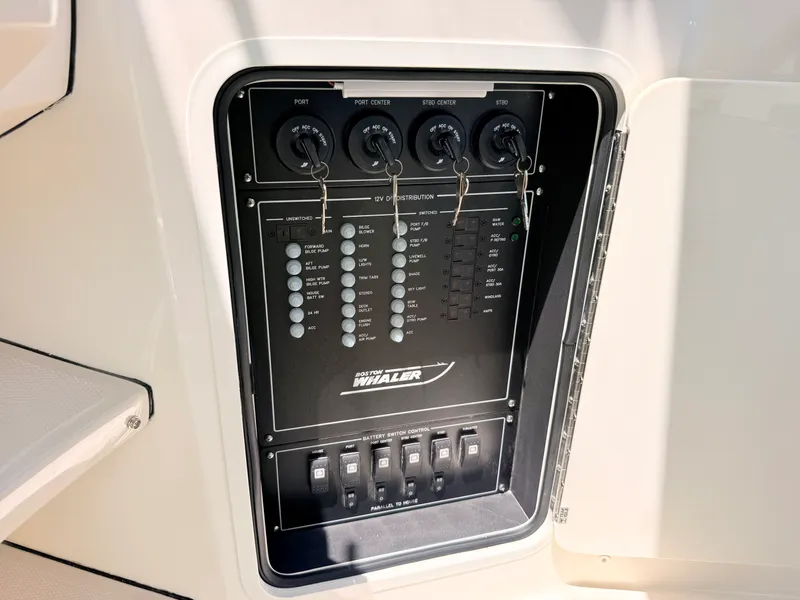Slide: The Image of Boston Whaler 380 Realm 2026 - 50