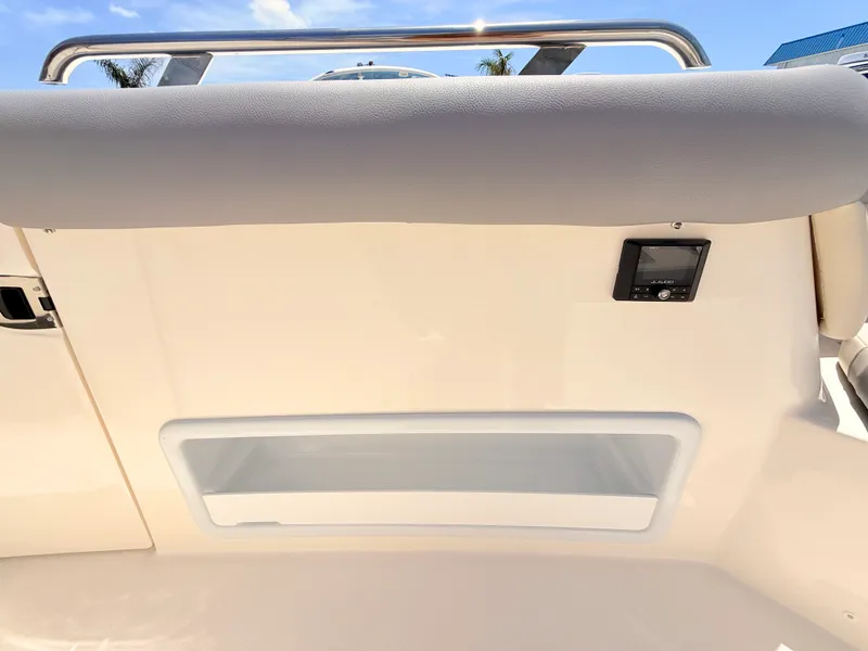 Slide: The Image of Boston Whaler 380 Realm 2026 - 65