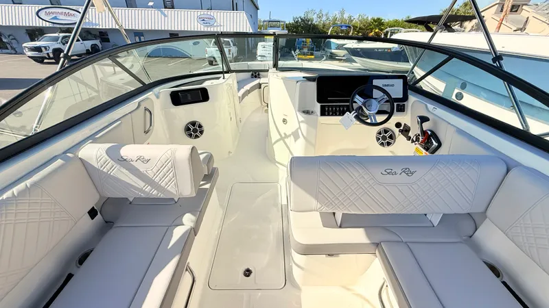 Slide: The Image of Sea Ray SDX 250 Outboard 2026 - 27