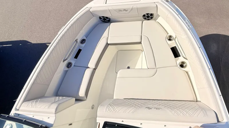 Slide: The Image of Sea Ray SDX 250 Outboard 2026 - 48