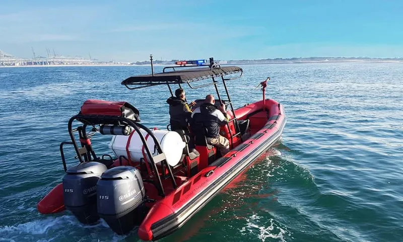 Slide: The Image of 2022 Ocean Craft Marine Fire-Fighting 8.0 M boat on water, equipped with twin engines. - 4