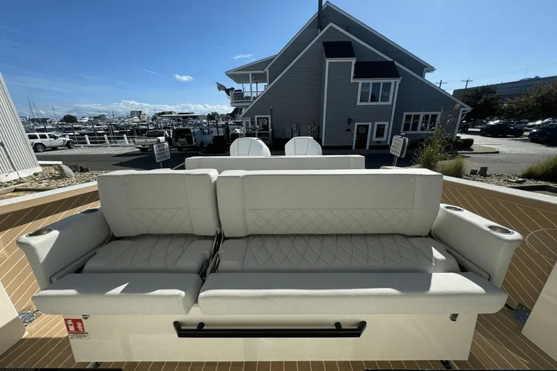 Slide: The Image of Saxdor 320 GTO 2026 - 25