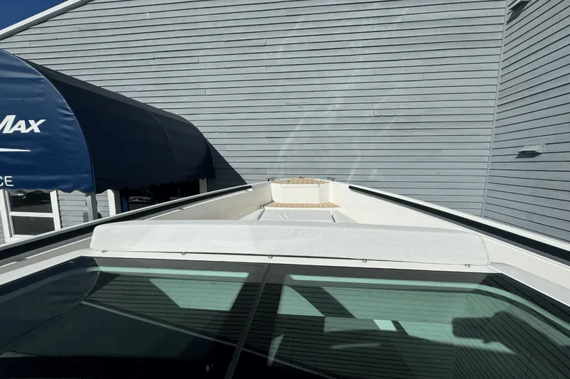 Slide: The Image of Saxdor 320 GTO 2026 - 44