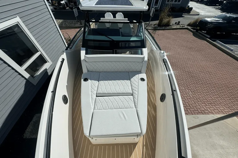 Slide: The Image of Saxdor 320 GTO 2026 - 46