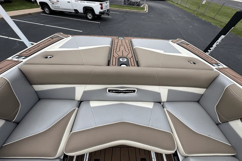 Slide: The Image of Centurion FI25 2021 - 12