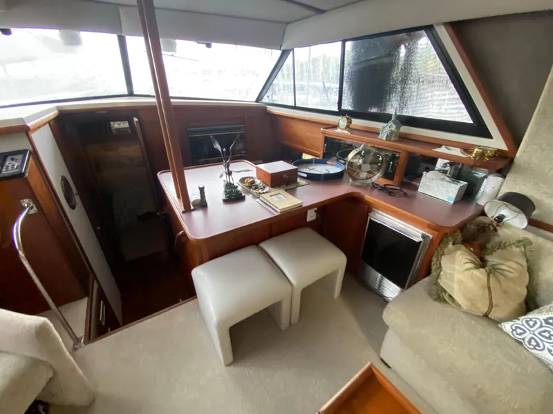 Slide: The Image of Carver Yachts 4207MY 1986 - 56