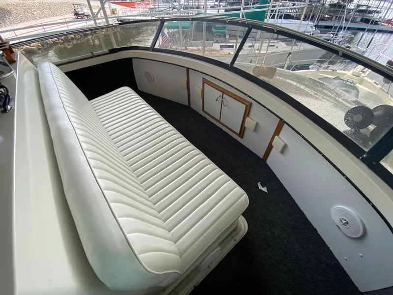 Slide: The Image of Carver Yachts 4207MY 1986 - 62