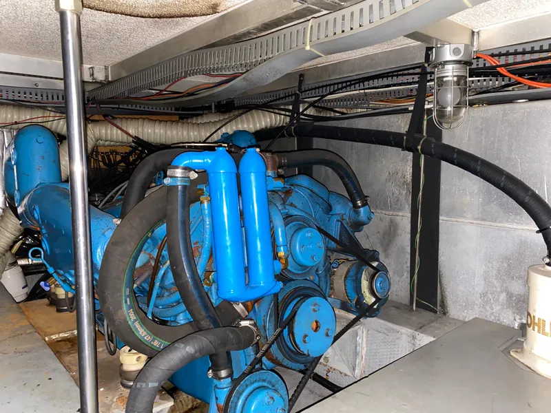 Slide: The Image of Carver Yachts 4207MY 1986 - 97