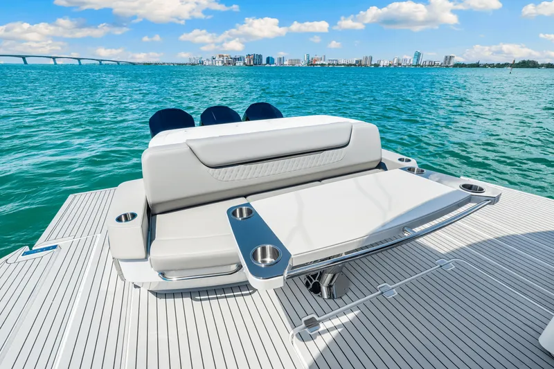 Slide: The Image of Cruisers Yachts 50GLS OB 2026 - 20