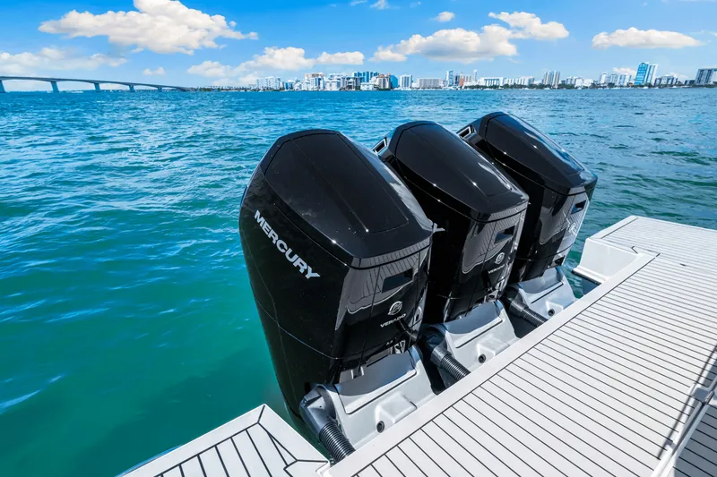 Slide: The Image of Cruisers Yachts 50GLS OB 2026 - 44