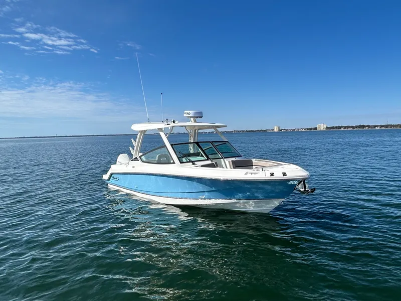Slide: The Image of Boston Whaler 280 Vantage 2026 - 9