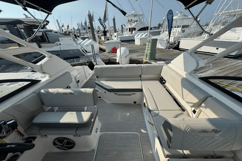 Slide: The Image of Sea Ray SDX 230 Outboard 2026 - 12