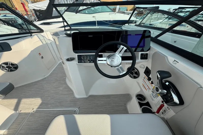 Slide: The Image of Sea Ray SDX 230 Outboard 2026 - 25