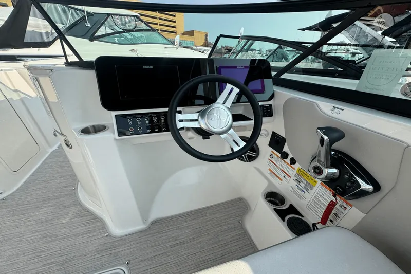 Slide: The Image of Sea Ray SDX 230 Outboard 2026 - 27