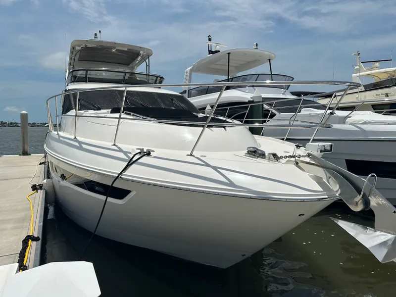 Slide: The Image of Sea Ray L650 Fly 2018 - 5