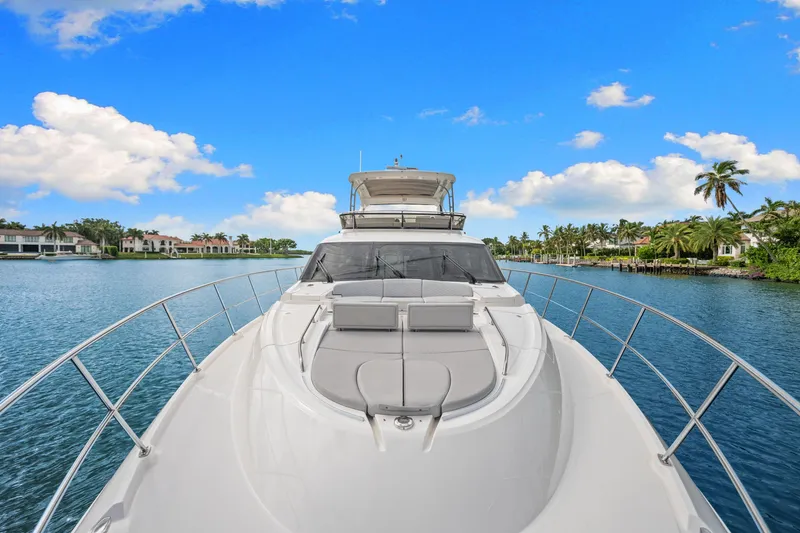 Slide: The Image of Sea Ray L650 Fly 2018 - 75