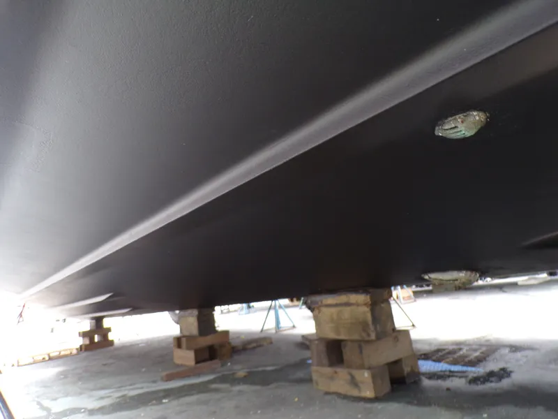 Slide: The Image of Sea Ray L650 Fly 2018 - 92