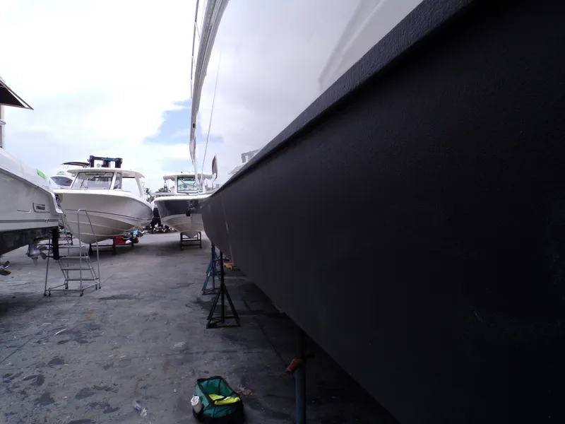 Slide: The Image of Sea Ray L650 Fly 2018 - 93