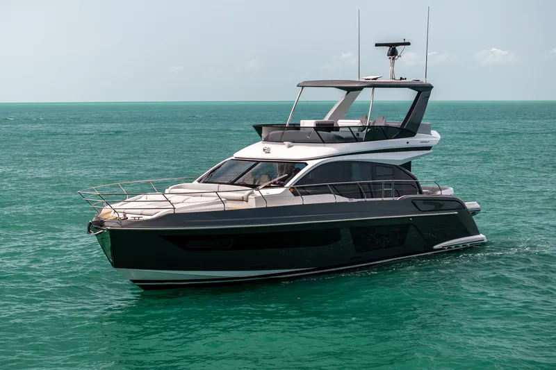 The Image of Azimut 53 FLY 2025 - 0