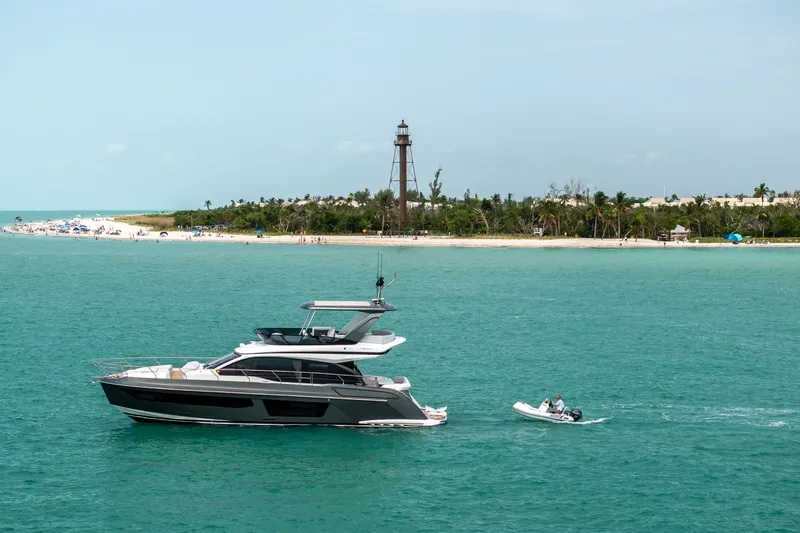Slide: The Image of Azimut 53 FLY 2025 - 3